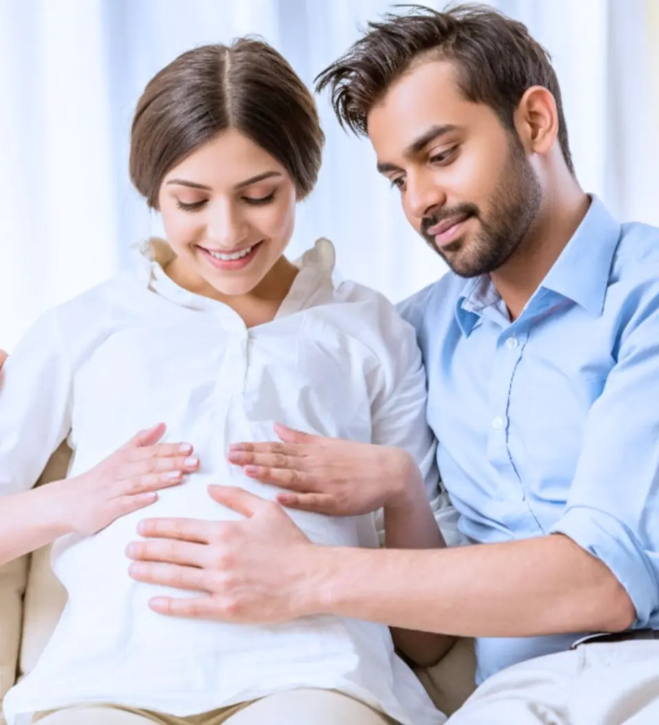 Maternity and pregnancy care consultation for expectant parents